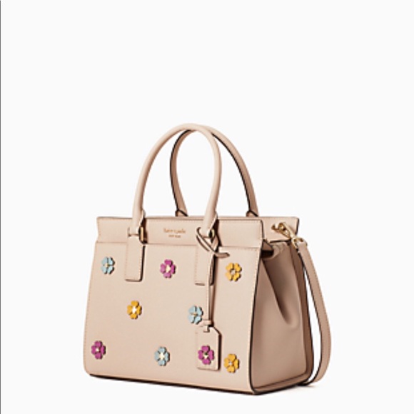 COPY - Kate Spade New York
CAMERON SPADE MEDIUM S… - Picture 3 of 7